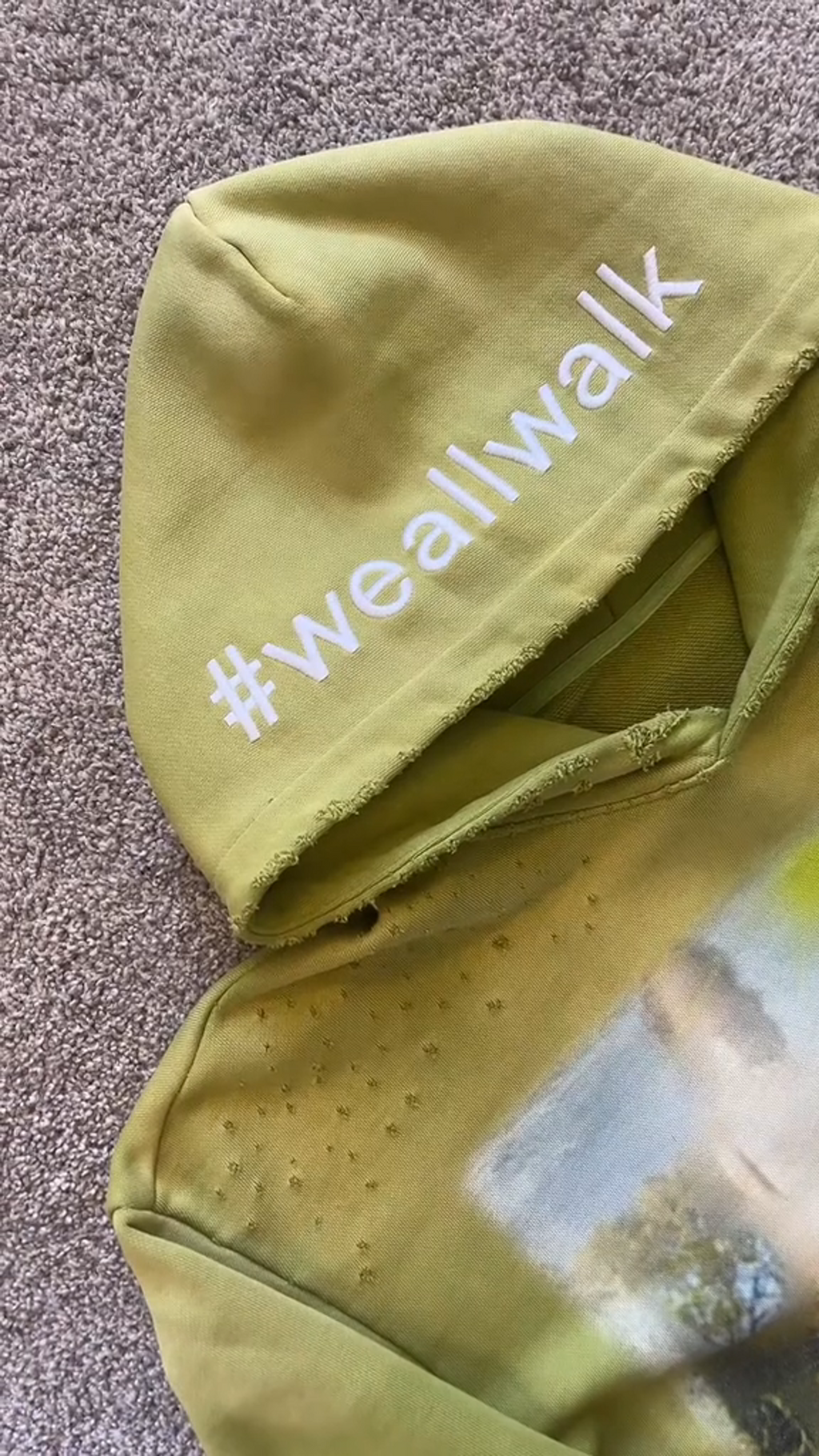 “WEALLWALK” HOODIE